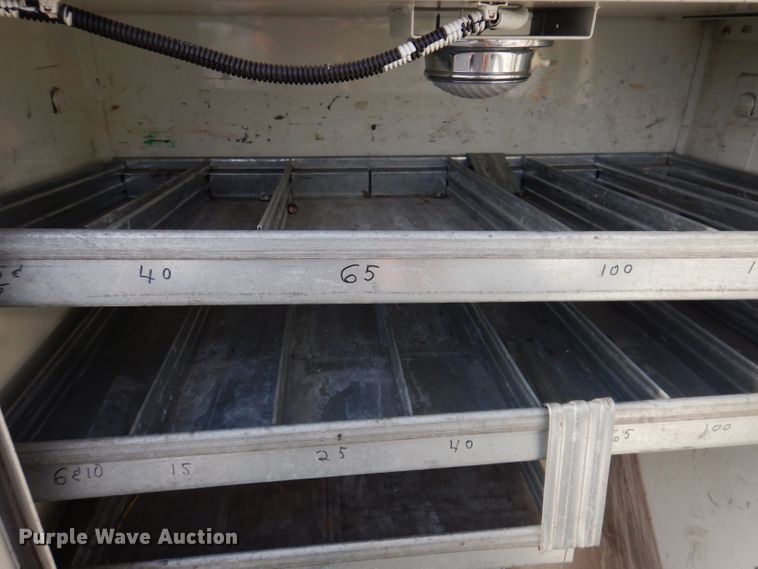 image for item KN9870 2008 International 4300  bucket truck