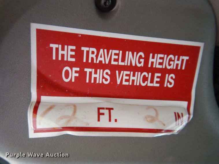 image for item KN9870 2008 International 4300  bucket truck