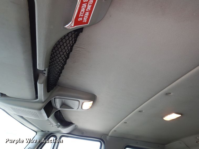 image for item KN9870 2008 International 4300  bucket truck