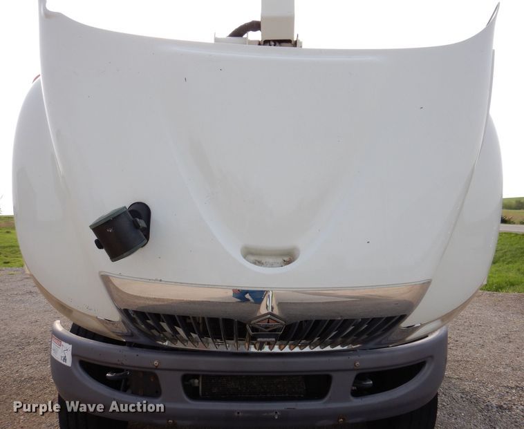 image for item KN9870 2008 International 4300  bucket truck