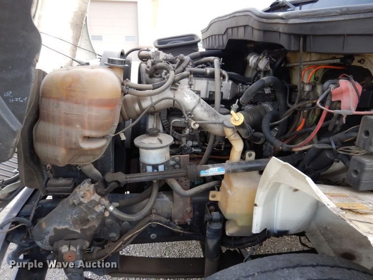 image for item KN9870 2008 International 4300  bucket truck