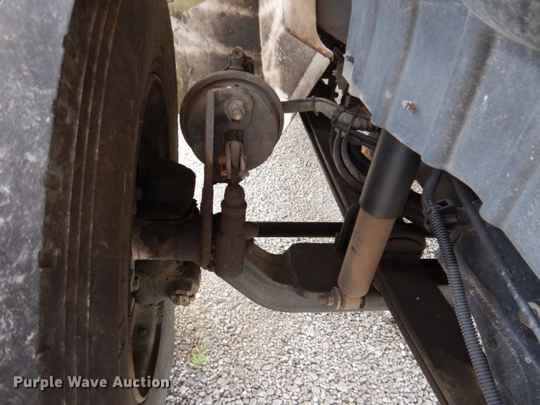 image for item KN9870 2008 International 4300  bucket truck