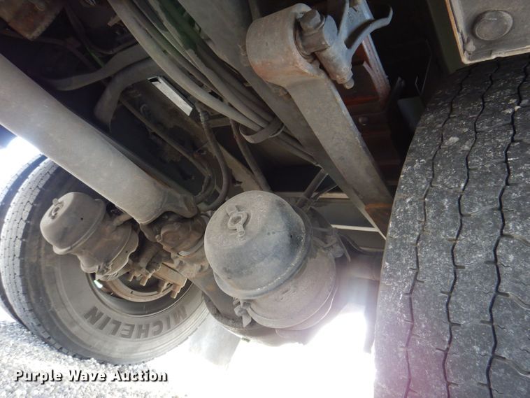 image for item KN9870 2008 International 4300  bucket truck