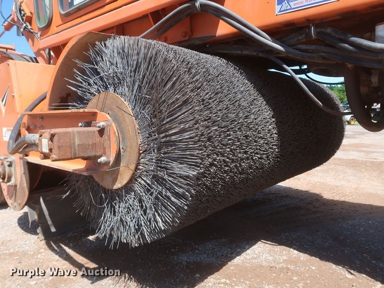 image for item KP9069 2008 Broce MK1  broom