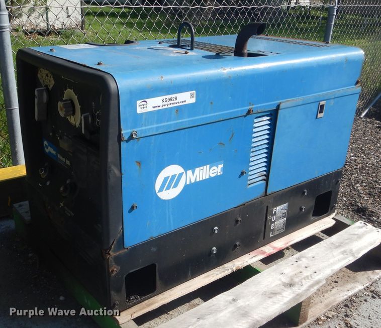 Miller Wildcat 200 welder/generator in South Sioux City, NE Item