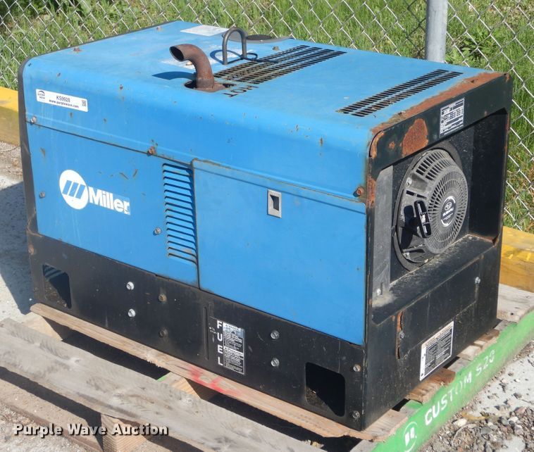 image for item KS9928 Miller Wildcat 200  welder/generator