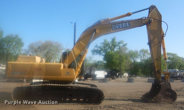 image for item KS9929 2005 John Deere 330C LC  excavator