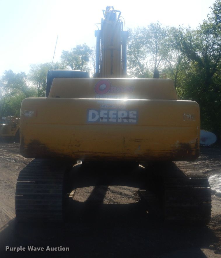 image for item KS9929 2005 John Deere 330C LC  excavator