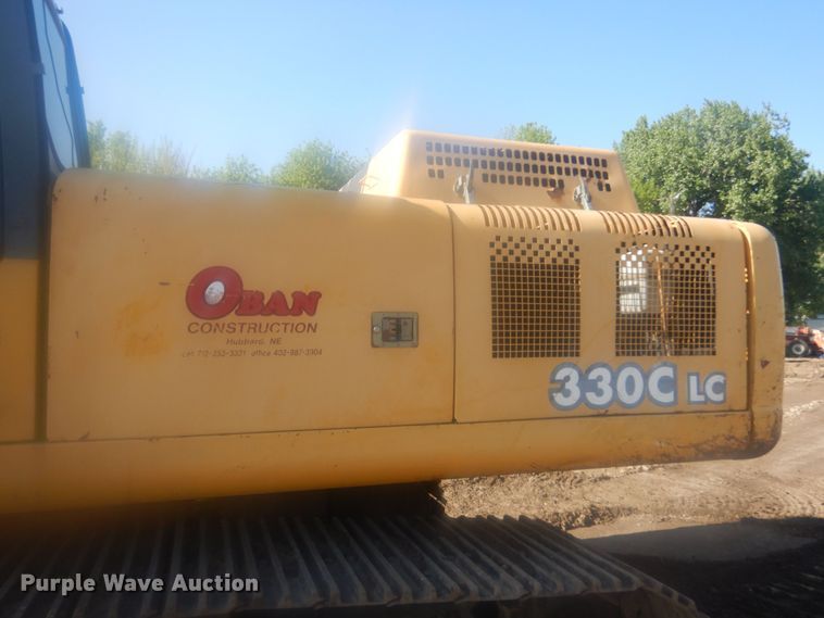 image for item KS9929 2005 John Deere 330C LC  excavator
