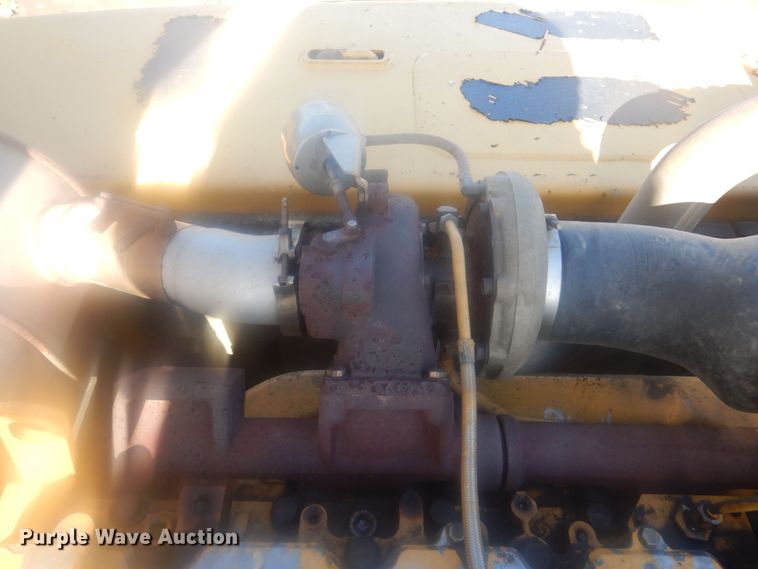 image for item KS9929 2005 John Deere 330C LC  excavator