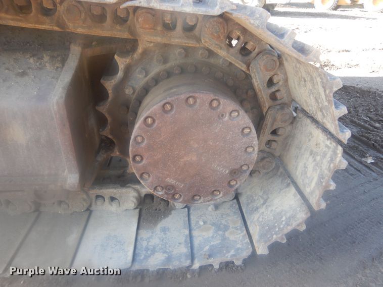 image for item KS9929 2005 John Deere 330C LC  excavator