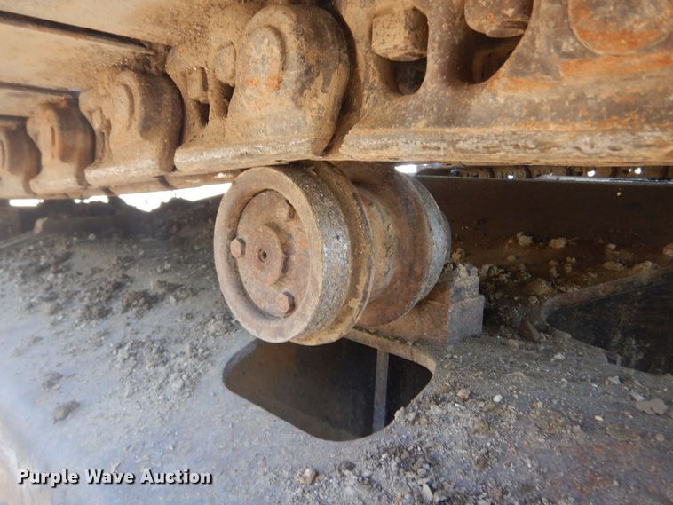 image for item KS9929 2005 John Deere 330C LC  excavator