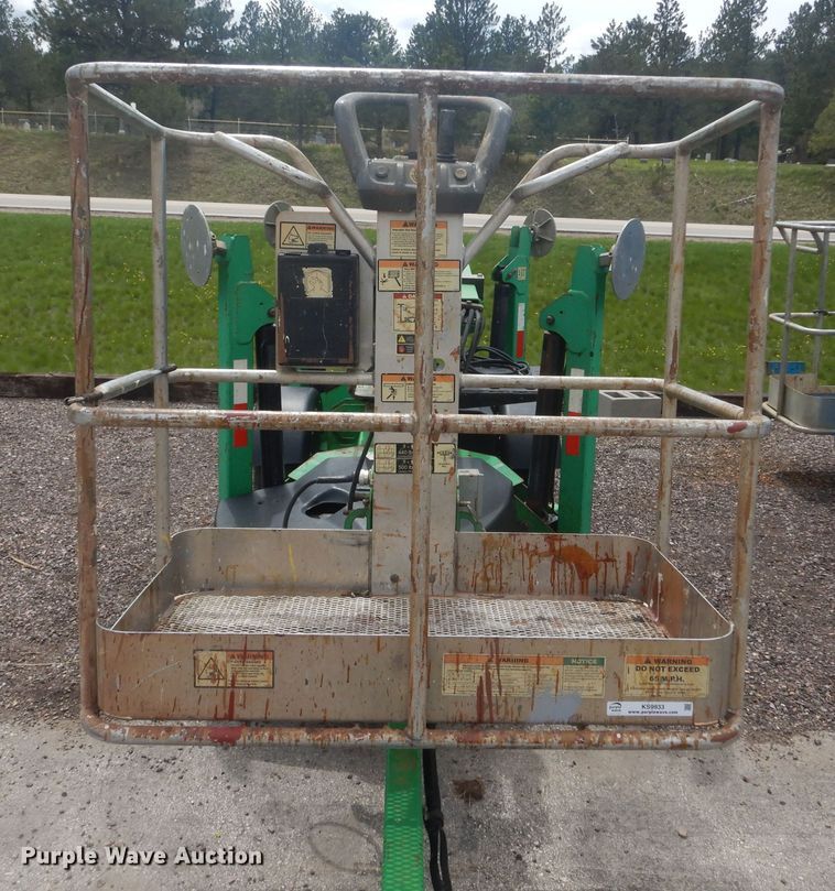 image for item KS9933 2007 JLG T350  boom lift