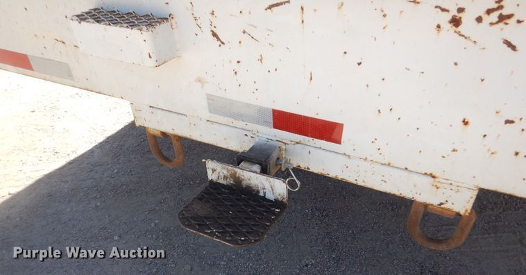 image for item KS9948 2006 International 4200  utility / service truck