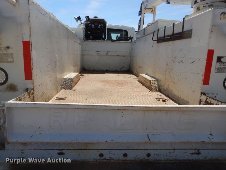 image for item KS9948 2006 International 4200  utility / service truck