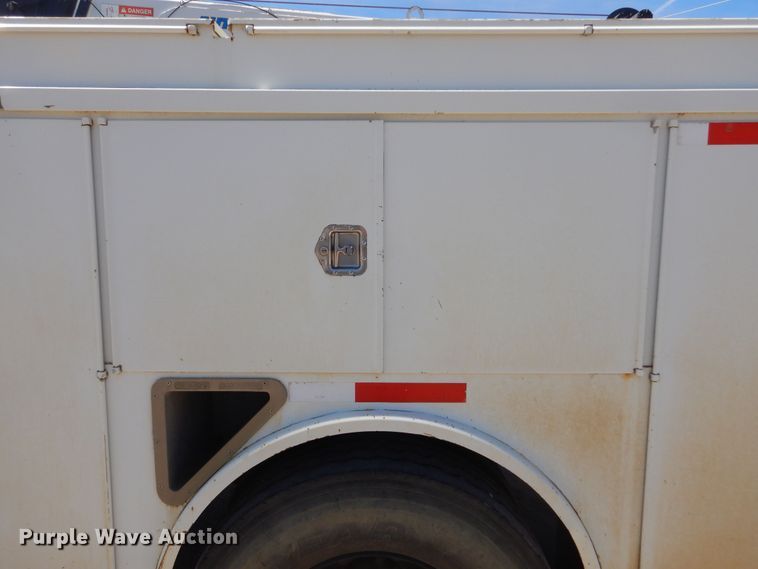 image for item KS9948 2006 International 4200  utility / service truck