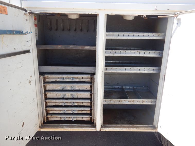 image for item KS9948 2006 International 4200  utility / service truck