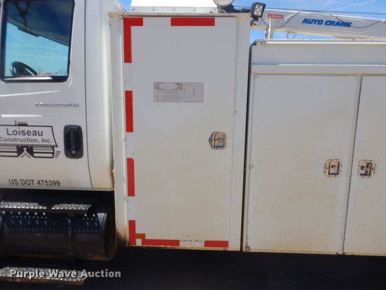 image for item KS9948 2006 International 4200  utility / service truck