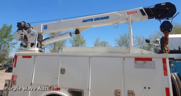 image for item KS9948 2006 International 4200  utility / service truck