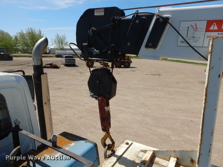 image for item KS9948 2006 International 4200  utility / service truck