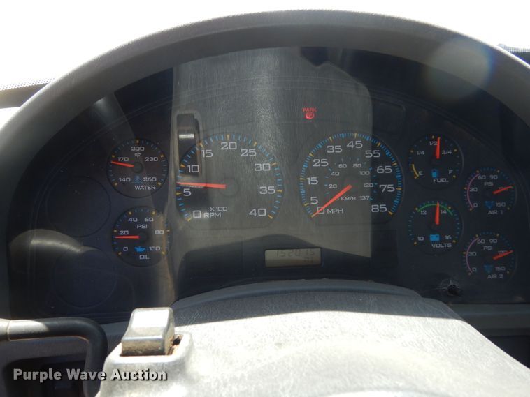 image for item KS9948 2006 International 4200  utility / service truck