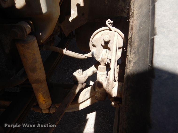 image for item KS9948 2006 International 4200  utility / service truck