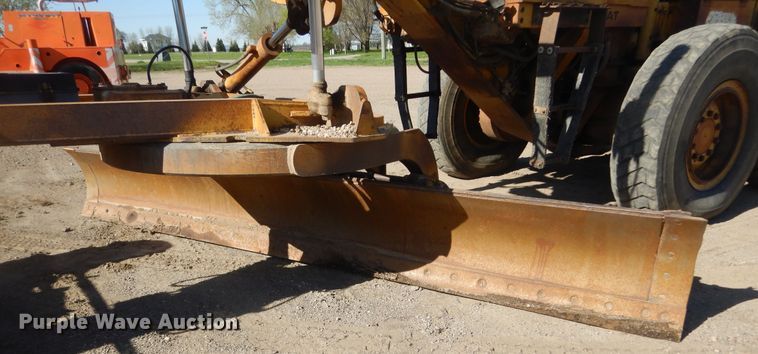 image for item KS9950 1975 Caterpillar 12G  motor grader