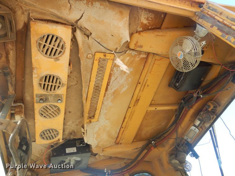 image for item KS9950 1975 Caterpillar 12G  motor grader