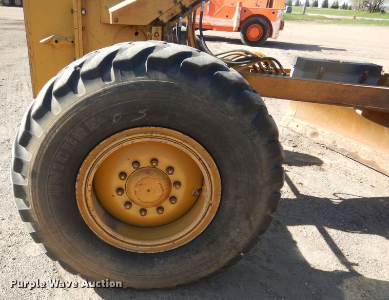 image for item KS9950 1975 Caterpillar 12G  motor grader