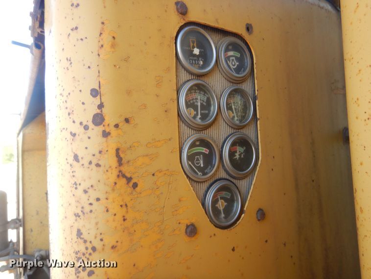 image for item KS9950 1975 Caterpillar 12G  motor grader