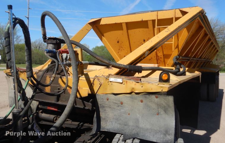 image for item KS9951 1986 Trail King OLB-339  live bottom trailer