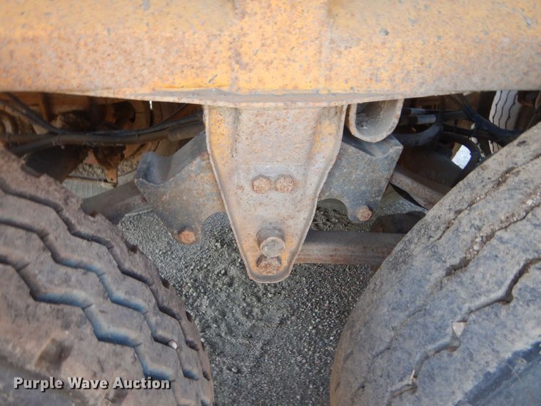 image for item KS9952 1986 Red River  live bottom trailer