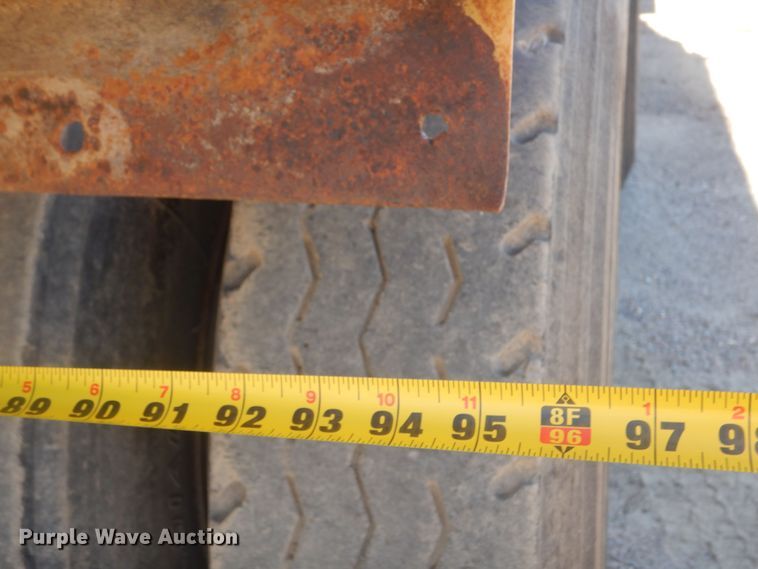 image for item KS9952 1986 Red River  live bottom trailer