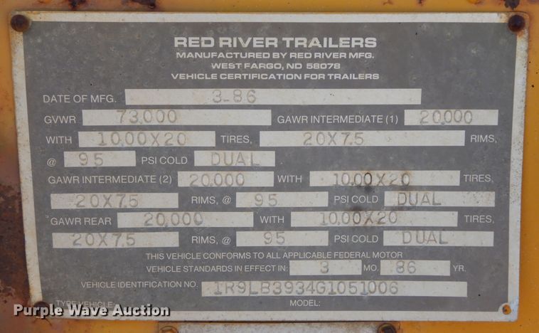 image for item KS9952 1986 Red River  live bottom trailer