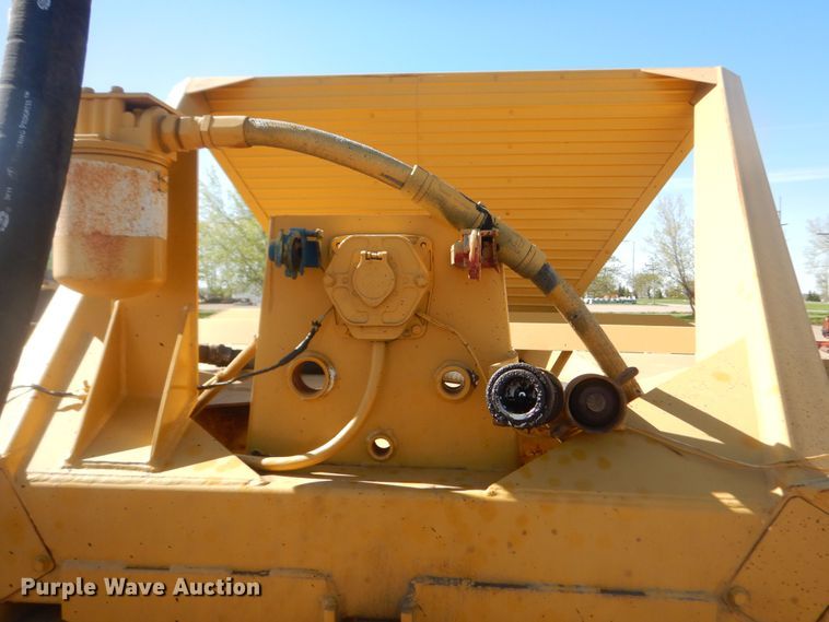 image for item KS9953 1987 Red River  live bottom trailer