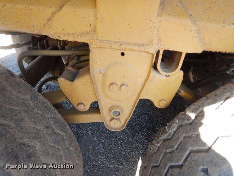 image for item KS9953 1987 Red River  live bottom trailer