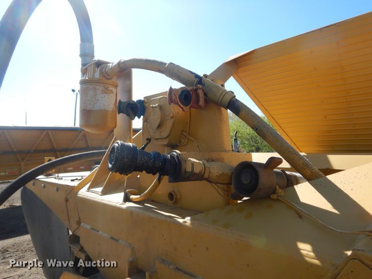 image for item KS9953 1987 Red River  live bottom trailer