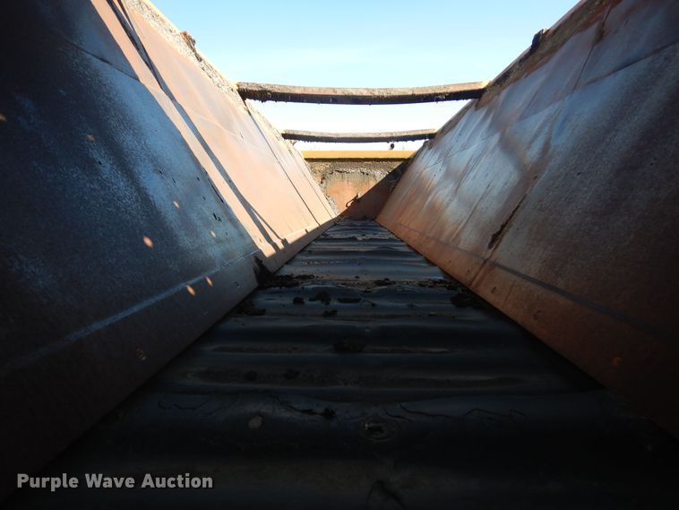 image for item KS9953 1987 Red River  live bottom trailer