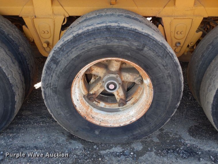 image for item KS9953 1987 Red River  live bottom trailer