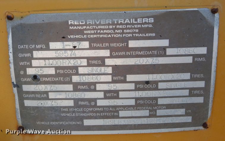 image for item KS9953 1987 Red River  live bottom trailer