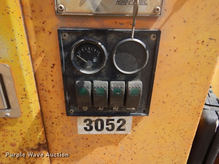 image for item KS9972 2006 Ring-o-matic 550  vacuum excavator