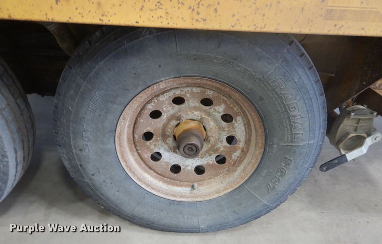 image for item KS9972 2006 Ring-o-matic 550  vacuum excavator