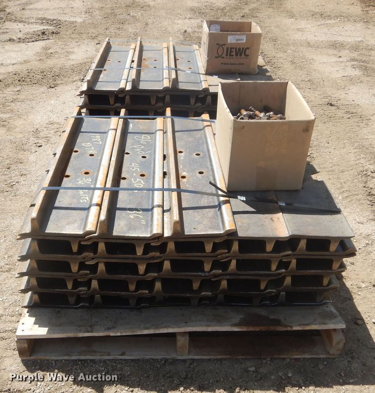 image for item KS9973 (86) 36" W single grouser track pads