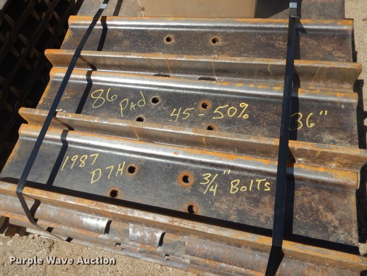 image for item KS9973 (86) 36" W single grouser track pads