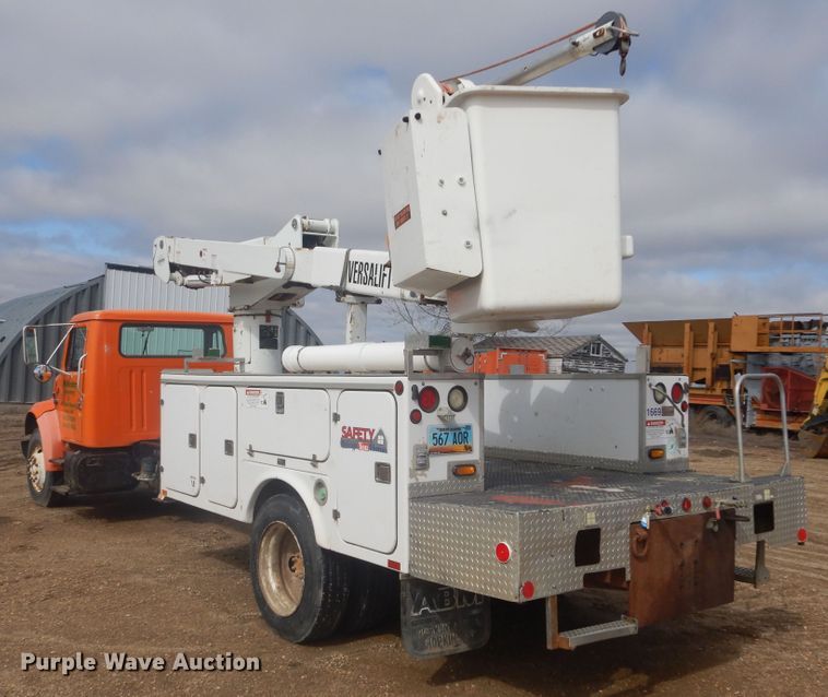 image for item KT9008 1996 International 4700  bucket truck