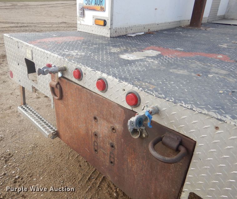 image for item KT9008 1996 International 4700  bucket truck