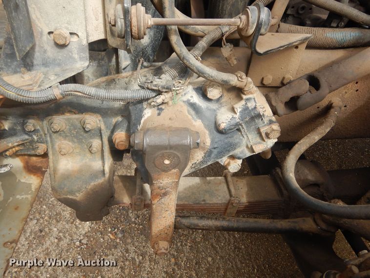 image for item KT9008 1996 International 4700  bucket truck