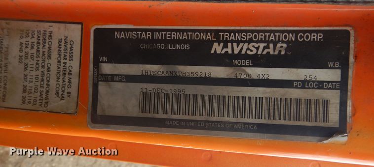 image for item KT9008 1996 International 4700  bucket truck