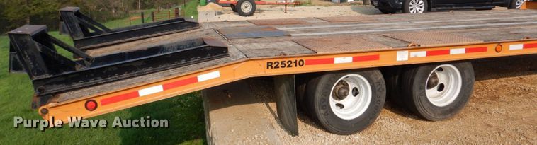 image for item MF9063 2007 Redi Haul R25210  equipment trailer