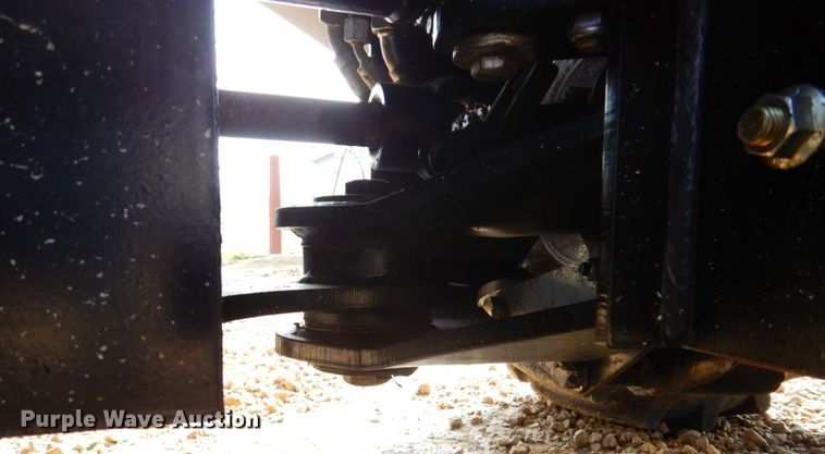 image for item MF9066 2007 Ditch Witch 420SX  cable plow